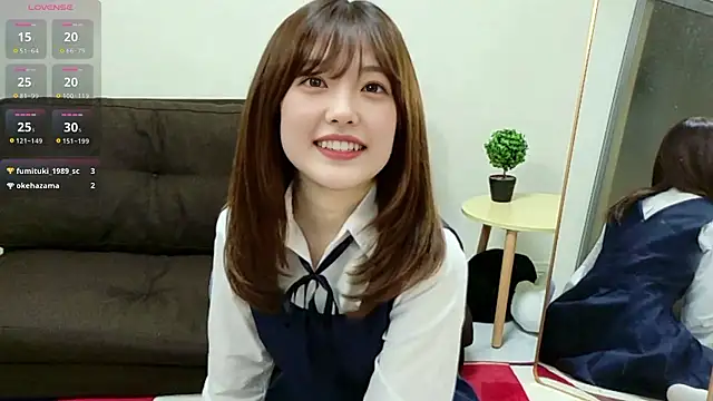 Tsukichan  online show from June 7, 2026, 2:28 am