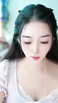 singer-wenwan online show from May 11, 2026, 6:37 am