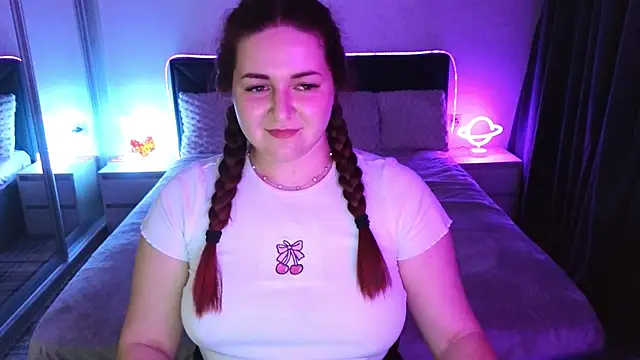 Redd Vixen online show from May 15, 2026, 10:52 pm