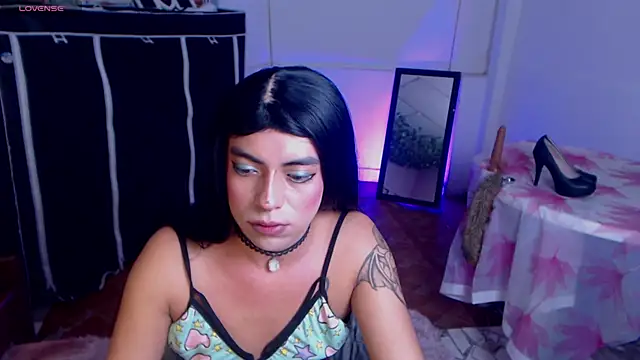 Snapshot of Nikol_Twink02 chatting on August 5, 2026, 11:26 am Nikol Twink02 online show from August 5, 2026, 11:26 am