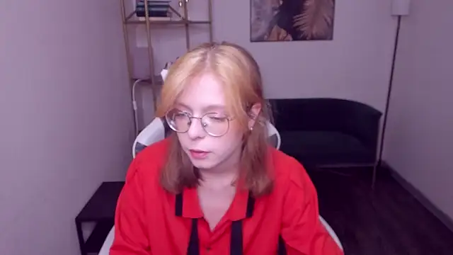 FoxxyyPolly online show from May 16, 2026, 6:23 am