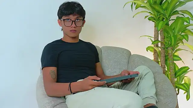 Iam erick online show from May 15, 2026, 2:09 am