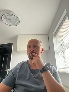 NakedAndrewHot online show from June 3, 2026, 8:26 am