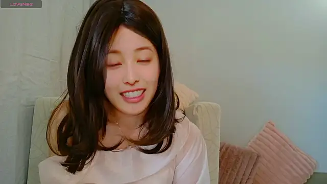 sakura-ch- online show from June 19, 2026, 9:20 pm