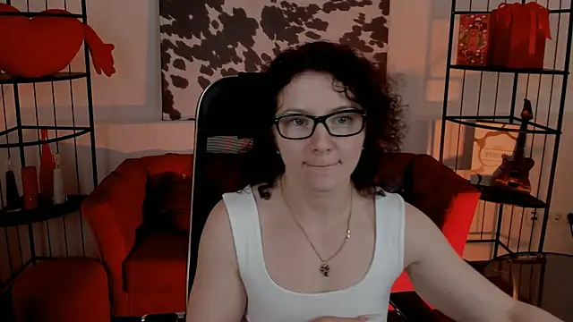 AureliaGleam online show from May 24, 2026, 1:38 am