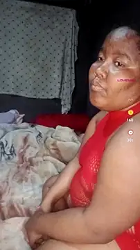 ChubbyMidgetxxx19 online show from July 22, 2026, 7:49 pm