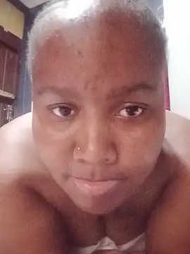ChubbyMidgetxxx19 online show from May 20, 2026, 8:22 am