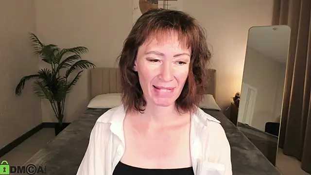 gracekellyyy online show from June 20, 2026, 4:39 am