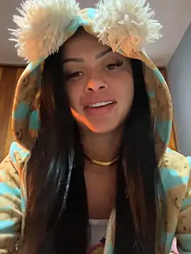 Snapshot of belababyy chatting on May 10, 2026, 12:03 am belababyy online show from May 10, 2026, 12:03 am