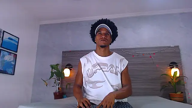 Dilan Hall online show from May 28, 2026, 4:02 pm
