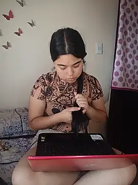 MiiaHott W online show from June 12, 2026, 2:15 pm