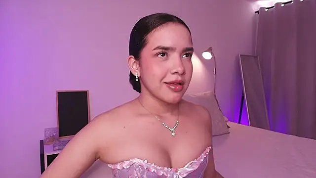 fluffylips online show from August 7, 2026, 6:03 pm