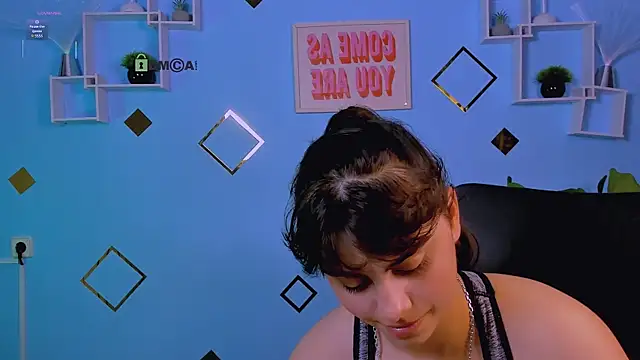 Snapshot of shadow_kiss_ chatting on July 15, 2026, 7:32 pm shadow kiss online show from July 15, 2026, 7:32 pm