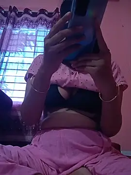 Snapshot of Nilpori2 chatting on June 8, 2026, 1:28 am Nilpori2 online show from June 8, 2026, 1:28 am