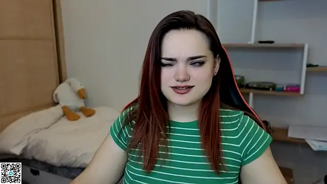 Emma Velvet14 online show from May 19, 2026, 4:52 am