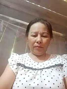 Snapshot of girl_cute69 chatting on May 31, 2026, 9:37 am girl cute69 online show from May 31, 2026, 9:37 am