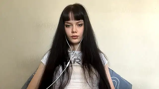 CharmaineElles online show from May 25, 2026, 3:00 pm