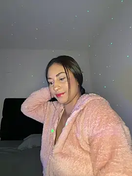Snapshot of Malory_xx chatting on June 8, 2026, 2:34 am Malory xx online show from June 8, 2026, 2:34 am
