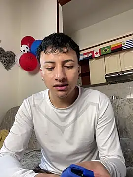 Dereck Klain online show from June 18, 2026, 7:19 pm