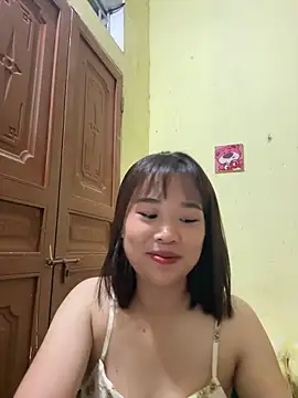 Snapshot of Lili_019 chatting on May 9, 2026, 3:37 pm Lili 019 online show from May 9, 2026, 3:37 pm