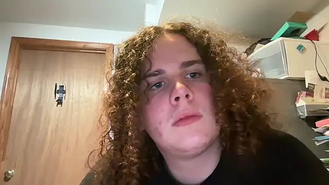 rose-thing online show from May 13, 2026, 3:57 am