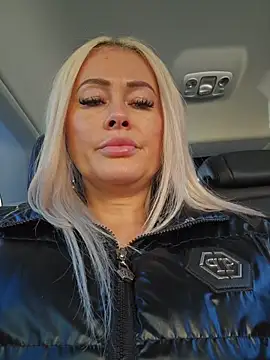 MILFBARBY online show from November 18, 2025, 10:07 am