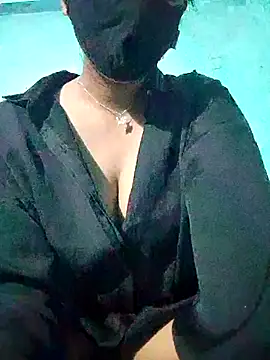Snapshot of Cute-Ishita chatting on June 25, 2026, 4:45 pm Cute-Ishita online show from June 25, 2026, 4:45 pm