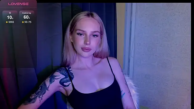 MichelleVelour online show from June 28, 2026, 5:52 pm