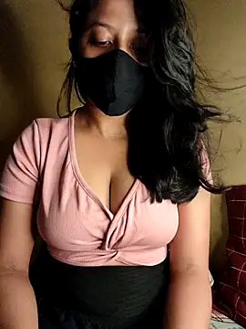 pink cupcake online show from July 4, 2026, 5:50 pm
