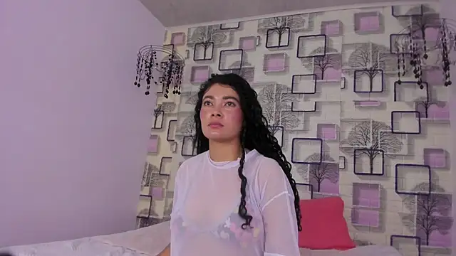 Snapshot of emilly_duque chatting on May 19, 2026, 4:19 am emilly duque online show from May 19, 2026, 4:19 am