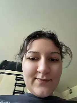 Snapshot of Lulu_Lu chatting on July 1, 2026, 4:02 am Lulu Lu online show from July 1, 2026, 4:02 am