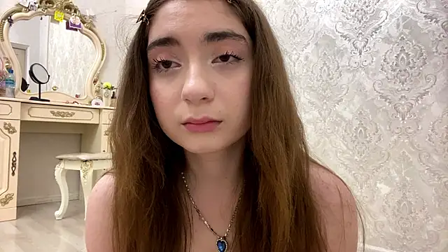 Rosie Sweety online show from June 3, 2026, 3:50 pm