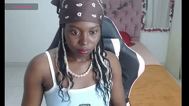 luna bella160920 online show from May 11, 2026, 7:33 pm