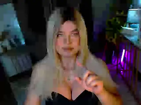 SUCKABLE 21 online show from May 24, 2026, 3:28 am