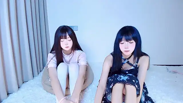 guoguo-888 online show from July 3, 2026, 1:17 pm