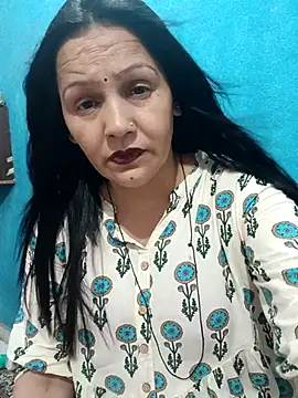 simmy14321 online show from June 24, 2026, 4:38 pm