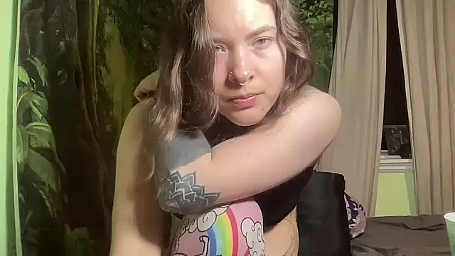 Snapshot of mo0ngoddess chatting on January 19, 2026, 3:32 am mo0ngoddess online show from January 19, 2026, 3:32 am