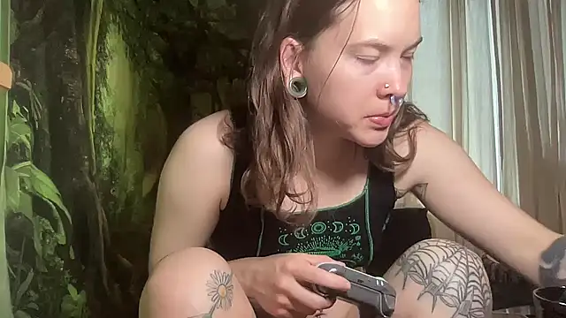 mo0ngoddess online show from March 21, 2025, 1:02 am