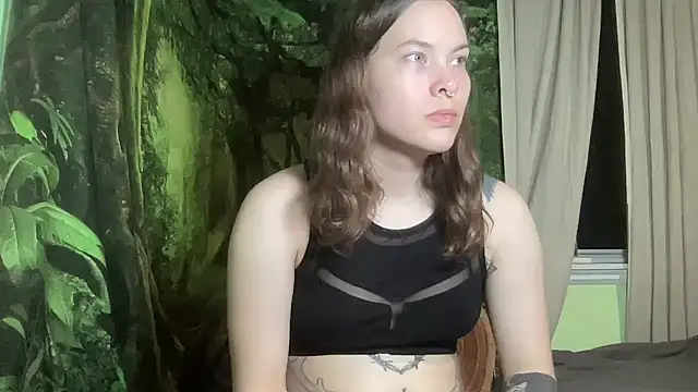 mo0ngoddess online show from October 16, 2025, 3:04 am