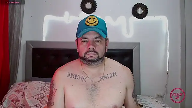 Snapshot of perverseveteranmanxxx chatting on October 22, 2025, 2:38 pm perverseveteranmanxxx online show from October 22, 2025, 2:38 pm