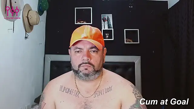 Snapshot of perverseveteranmanxxx chatting on February 6, 2025, 7:07 pm perverseveteranmanxxx online show from February 6, 2025, 7:07 pm