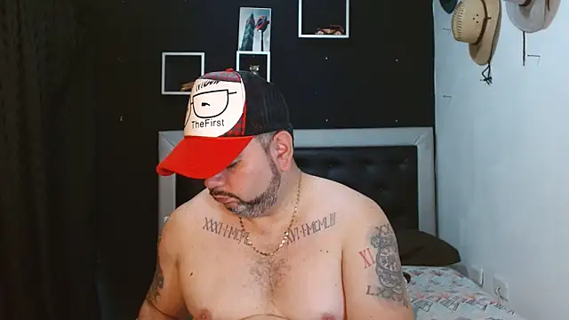 Snapshot of perverseveteranmanxxx chatting on February 8, 2025, 9:57 pm perverseveteranmanxxx online show from February 8, 2025, 9:57 pm