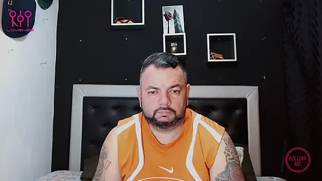 Snapshot of perverseveteranmanxxx chatting on March 13, 2025, 2:12 pm perverseveteranmanxxx online show from March 13, 2025, 2:12 pm