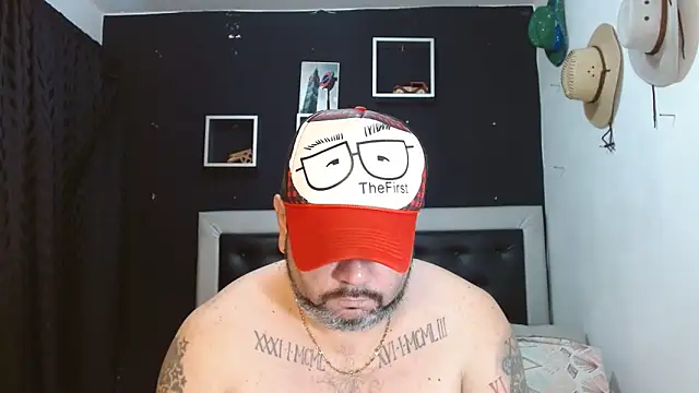 Snapshot of perverseveteranmanxxx chatting on February 7, 2025, 2:15 pm perverseveteranmanxxx online show from February 7, 2025, 2:15 pm