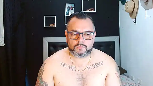Snapshot of perverseveteranmanxxx chatting on February 5, 2025, 8:25 pm perverseveteranmanxxx online show from February 5, 2025, 8:25 pm