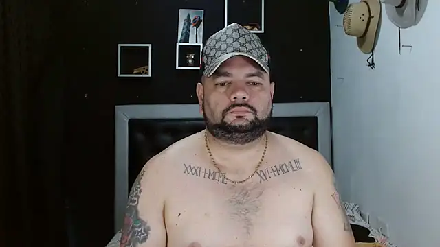 Snapshot of perverseveteranmanxxx chatting on February 18, 2025, 12:49 pm perverseveteranmanxxx online show from February 18, 2025, 12:49 pm