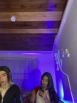 violeta E  online show from July 7, 2026, 7:23 am