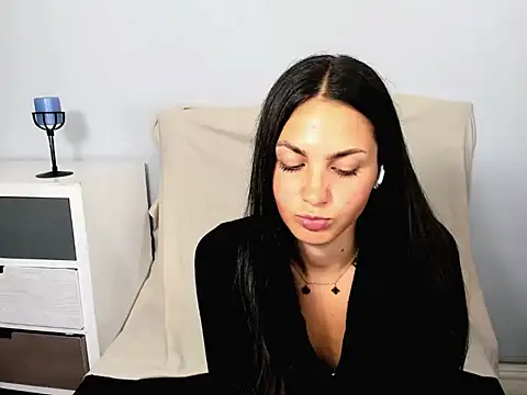 CarlaLovely online show from July 8, 2026, 8:31 pm