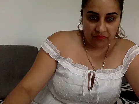 Snapshot of Antoniasweet chatting on June 1, 2026, 2:17 pm Antoniasweet online show from June 1, 2026, 2:17 pm