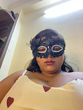 Kitttooo online show from July 17, 2026, 11:35 pm